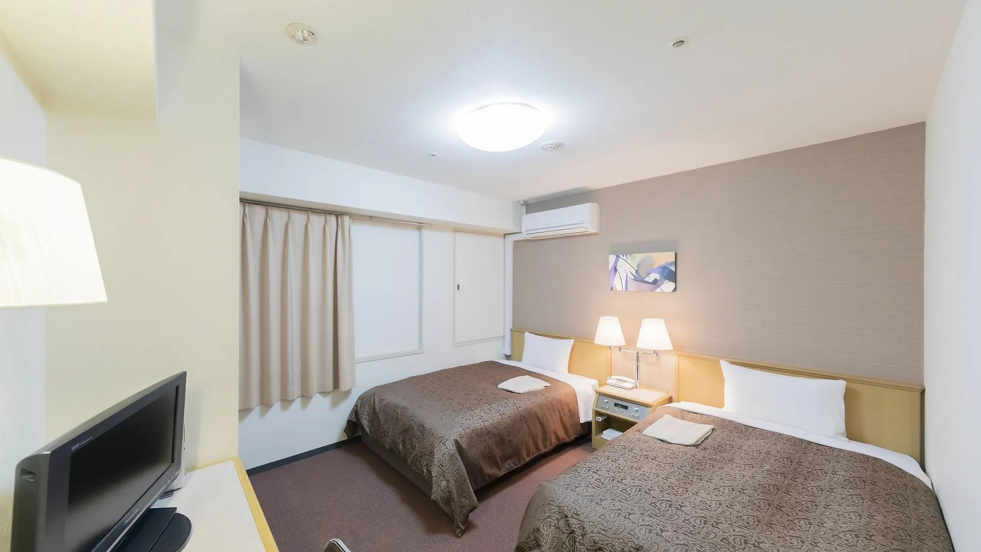 Sunny Stone Hotel Suita
