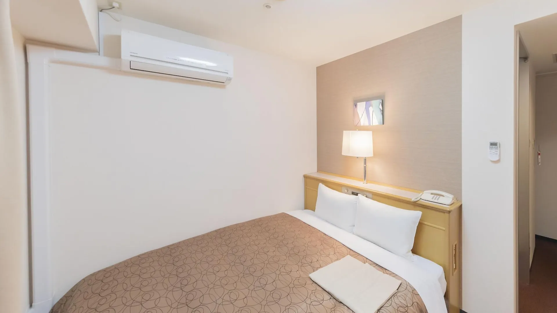 Sunny Stone Hotel Suita Japan