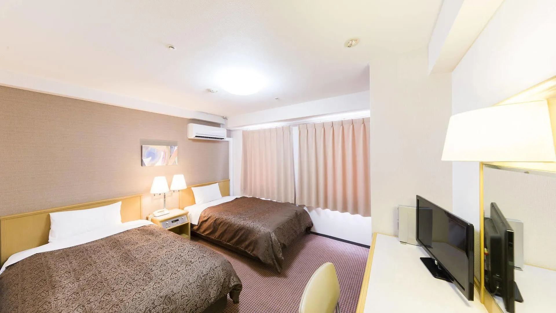 Sunny Stone Hotel Suita